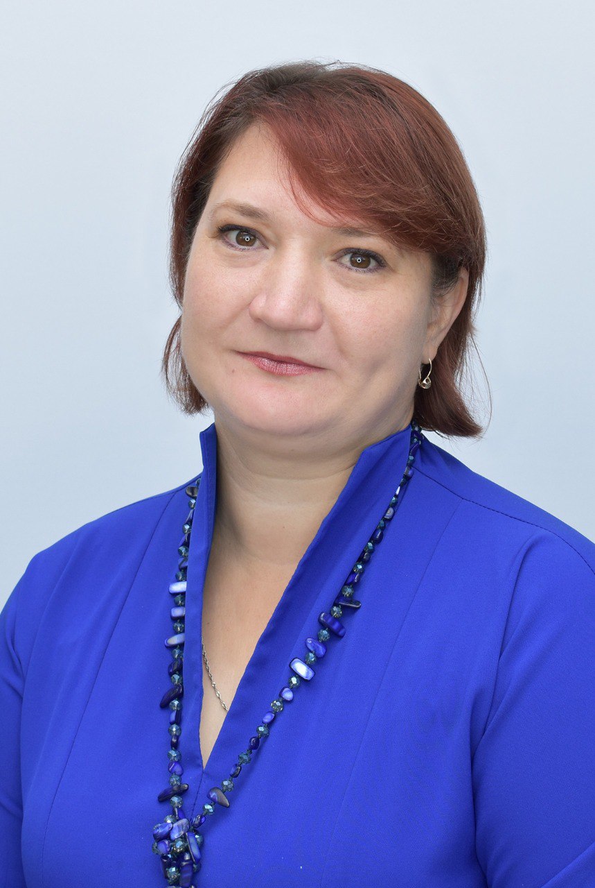 Лещенко Елена Геннадьевна.
